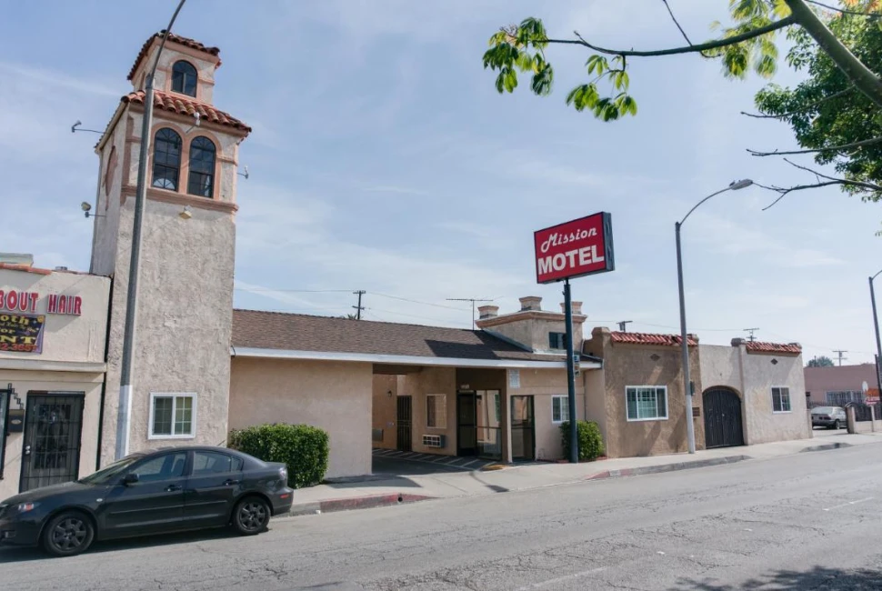 Experience Comfort and Convenience at Mission Motel Lynwood, CA