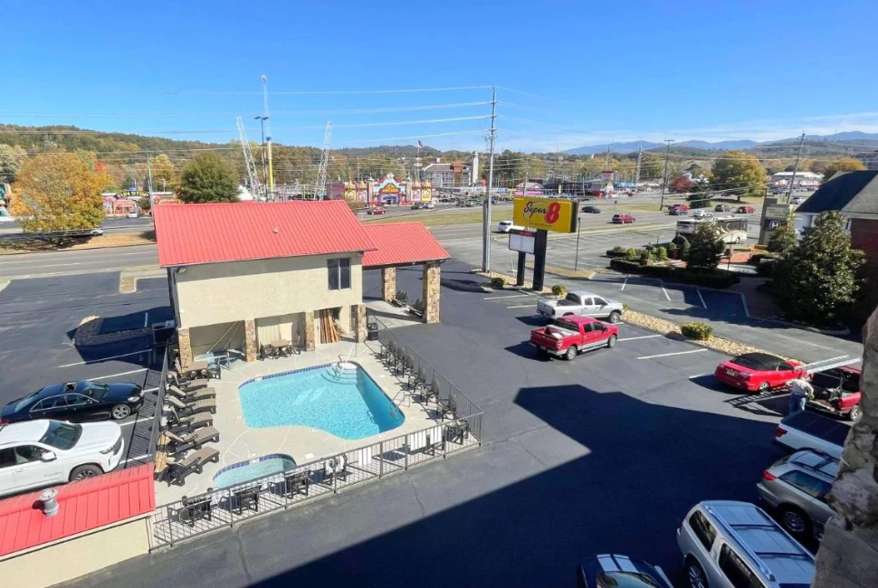 Unwind in Style: Super 8 by Wyndham Pigeon Forge Downtown